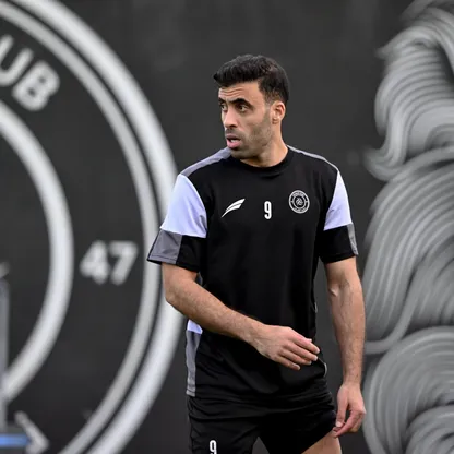 عبد الرزاق حمد الله مهاجم الشباب في حصة تدريبية بعد تعافيه من الإصابة - 4 فبراير 2026