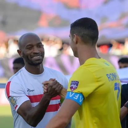 شيكابالا يصافح كريستيانو رونالدو قبل مباراة الزمالك والنصر بكأس الملك سلمان - 3 أغسطس 2023 