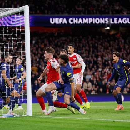 كم مرة وصل أتلتيكو مدريد وأرسنال إلى نصف نهائي دوري أبطال أوروبا؟