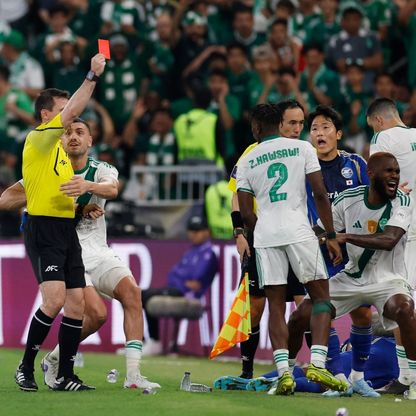 بعد "نطحة زيدان".. "اعتذار شديد" من زكريا هوساوي للأهلاوية