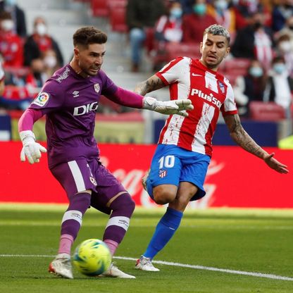 نجل زيدان يحول ولاءه للجزائر ويتطلع للعب في كأس العالم