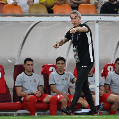 سوزا مدرب شباب الأهلي: فخور باللاعبين بعد فوز مذهل على الاتحاد