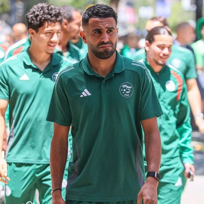 رياض محرز أساسياً.. تشكيلة الجزائر والأردن في لقاء الحسم بكأس العالم