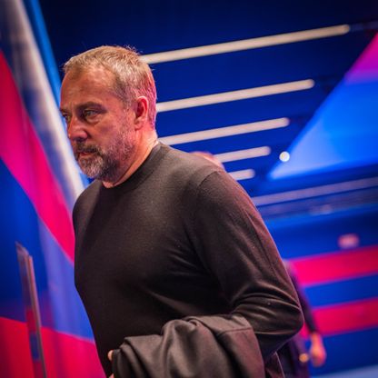 تشكيلة برشلونة الأساسية ضد فياريال.. استبعاد ليفا وراشفورد