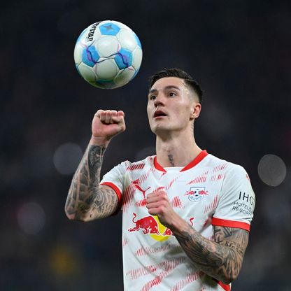 مانشستر يونايتد يتحرك في الخفاء لإنهاء مشكلة الرقم 9