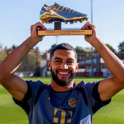 المغربي صيباري يحصد جائزة أفضل لاعب في الدوري الهولندي رغم انتقاله لبايرن