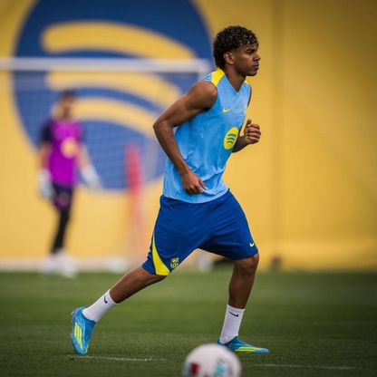 هل يغيب لامين يامال عن مواجهة السعودية نتيجة "صدام" بين برشلونة ومنتخب إسبانيا؟