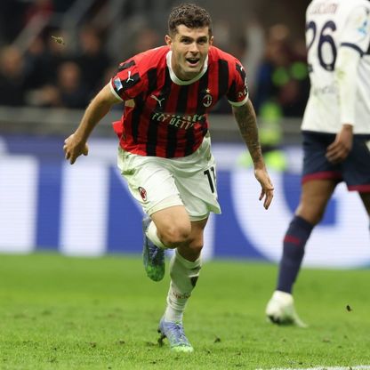 كريستيان بوليسيتش لاعب ميلان يحتفل بتسجيل الهدف الثاني بمواجهة بولونيا في الدوري الإيطالي - 9 مايو 2025