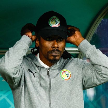 السنغال يمدّد عقد مدربه حتى 2026