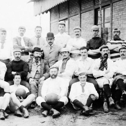 إشبيلية يكشف عن أول صورة في تاريخ كرة القدم الإسبانية