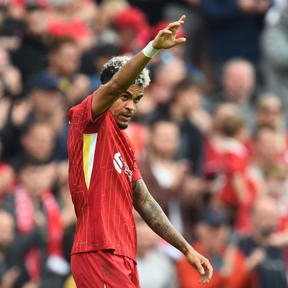 لماذا انسحب برشلونة من صفقة لويس دياز؟