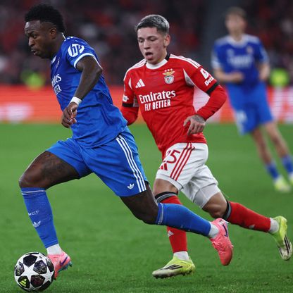 هل سخر فينيسيوس من جيانلوكا بريستياني "القزم" لقصر قامته؟