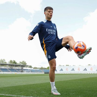 التشكيلة المتوقعة لريال مدريد أمام برشلونة في الكلاسيكو الأخير لأنشيلوتي