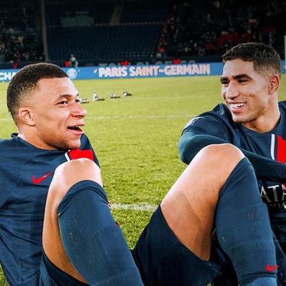 مبابي يلطّف الأجواء مع سان جيرمان بسحب شكواه من "التحرش والابتزاز"