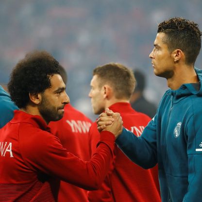 بعد أزمة رونالدو ومحمد صلاح.. هل يستحق النجوم معاملة خاصة؟