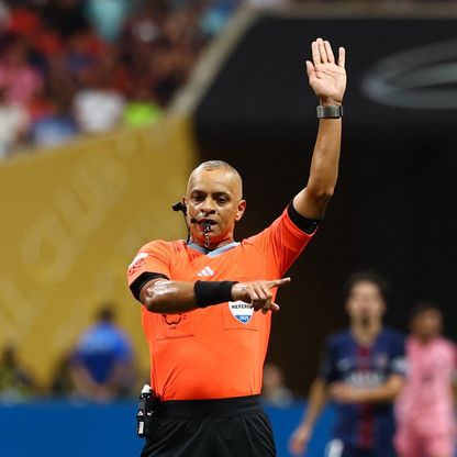 طاقم تحكيم برازيلي بالكامل لإدارة المباراة الافتتاحية لكأس العالم