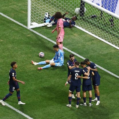 التشكيلة الأساسية لباريس سان جيرمان وبايرن.. حكيمي والقوة الضاربة