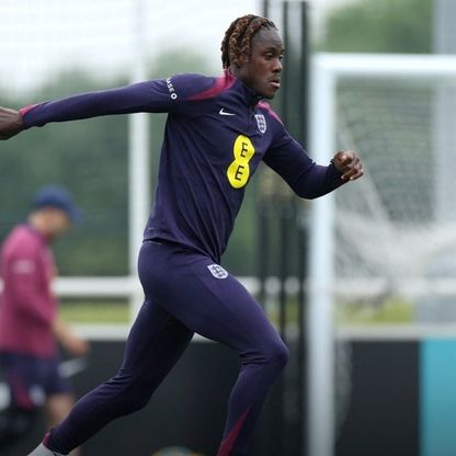 استدعاء تشالوباه وحارس مانشستر سيتي لمنتخب إنجلترا