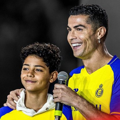 مفاجأة.. النصر يدرس تصعيد نجل كريستيانو رونالدو للفريق الأول