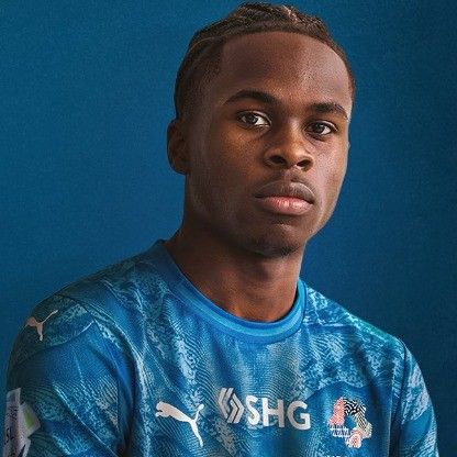 نيوم يضم ريان ميسي من الدوري الفرنسي حتى نهاية الموسم