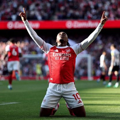 شاهد.. قذيفة إيزي توقف نزيف نقاط أرسنال وتُعيده للصدارة على حساب نيوكاسل