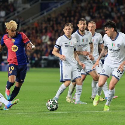 باستوني مدافع إنتر ميلان يشرح طريقة إيقاف "أخطر لاعب في برشلونة"