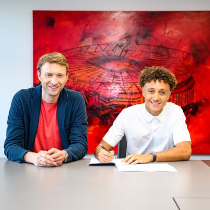 المغربي بن صغير يلتحق بليفركوزن.. هل ينقذ تن هاغ؟