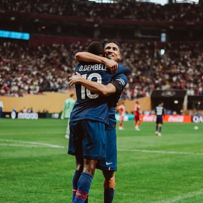 أشرف حكيمي يكسر رقم داني ألفيس ويدخل التاريخ