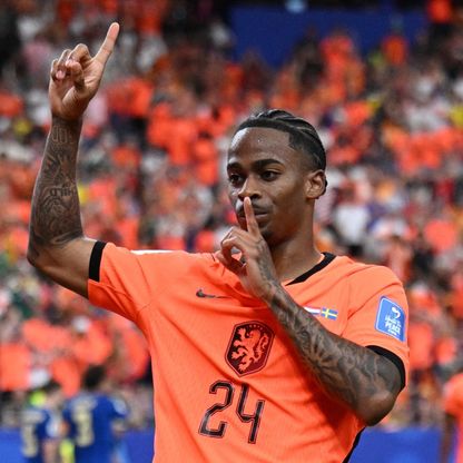 الهلال السعودي يخطف مفاجأة المونديال سمرفيل من كبار أوروبا