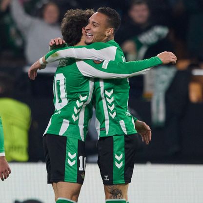 لماذا بكى أنتوني لاعب ريال بيتيس بعد الفوز على أوتريخت؟