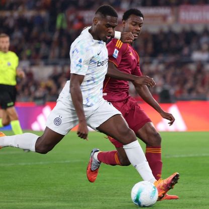 إنتر ميلان يلدغ ذئاب روما بهدف سريع ويتصدر الدوري الإيطالي "مؤقتاً"