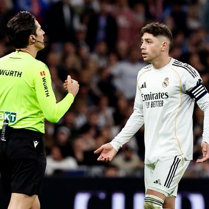 ريال مدريد يطعن ويعتبر طرد فالفيردي فضيحة من الحكم "عاشق ميسي"