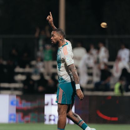 شاهد.. توني يتقدم للأهلي على الفيحاء في الشوط الأول