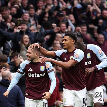 أستون فيلا يواصل صحوته ويفوز على توتنهام في الدوري الإنجليزي