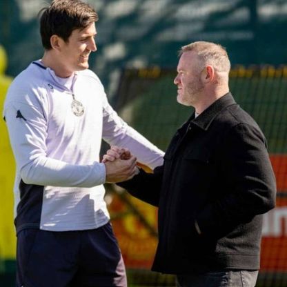 سر زيارة واين روني إلى مقر تدريبات مانشستر يونايتد