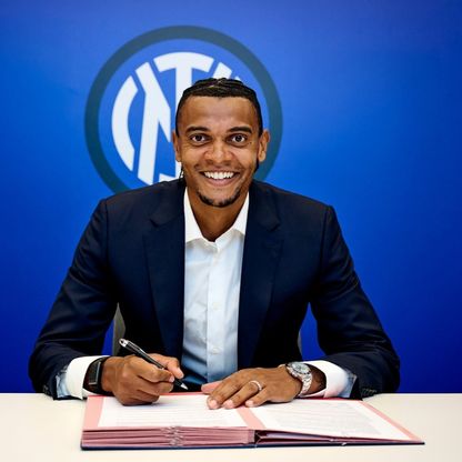 إنتر ميلان يعلن تعاقده رسمياً مع أكانجي لمدة موسم