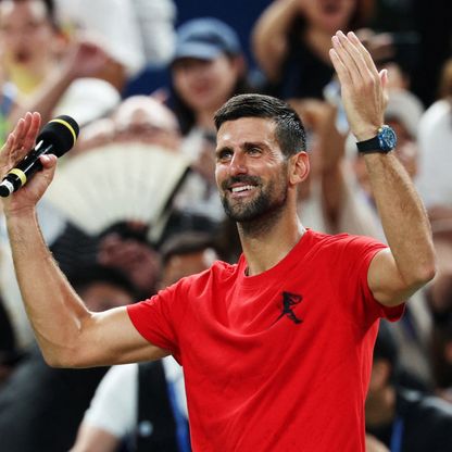 نوفاك دجوكوفيتش يتأهل لنصف النهائي في شنغهاي ماسترز للتنس