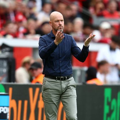 3 مباريات تكفي.. ليفركوزن يعلن إقالة تن هاغ