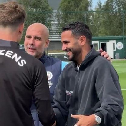 شاهد.. محرز يستعيد أيامه الذهبية مع مانشستر سيتي ويمازح غوارديولا