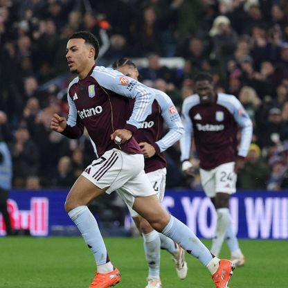 أستون فيلا يعيد مانشستر يونايتد إلى واقعه المرير بالدوري الإنجليزي