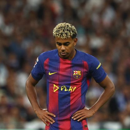 "نراكم في برشلونة".. والد لامين يامال يدافع عنه بعد "معركة" ريال مدريد