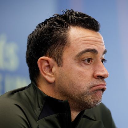 تشافي يكشف سر انهيار نتائج برشلونة في موسمه الأخير مع الفريق