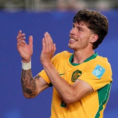 بوس لاعب أستراليا: لن أحترم محمد صلاح داخل الملعب