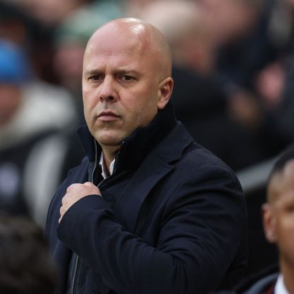 بعد ثنائية نونيز.. تبديلات سلوت تنقذ ليفربول مجدداً