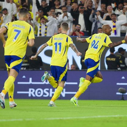 شاهد.. النصر يتقدم على الهلال في الشوط الأول بهدف تاليسكا