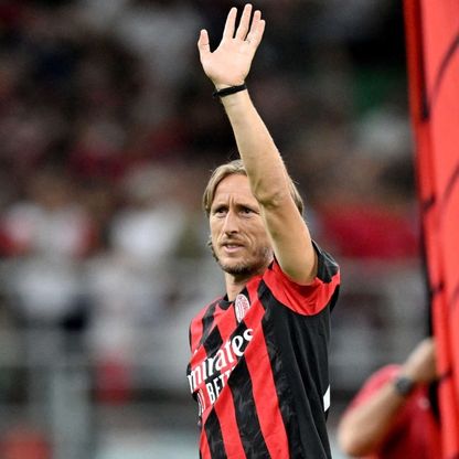 مودريتش يشكر جمهور ميلان على حفاوة الاستقبال برسالة من القلب