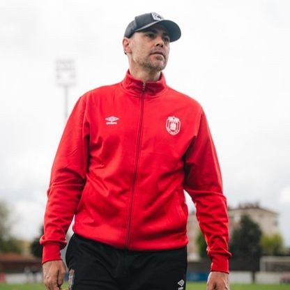 بعد 4 مباريات.. نهاية مغامرة فالديز الحارس السابق لبرشلونة مع أفيلا