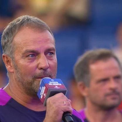 فليك مخاطباً جمهور برشلونة: سنعمل بجد ودون أعذار