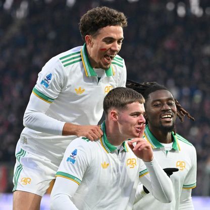 روما يتصدر الدوري الإيطالي ويترقب هدية من ميلان أمام إنتر