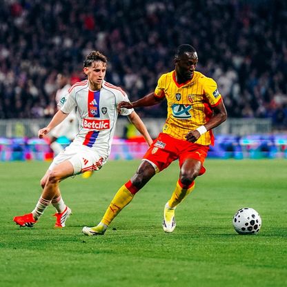 سعود عبد الحميد يقود لانس لنصف نهائي كأس فرنسا على حساب ليون